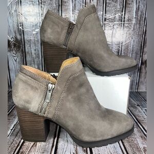 Lucky Brand Taupe Suede Ankle Booties Block Heel Side Zip - Size 8.5‎